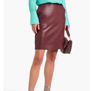 Theory Faux Leather Pencil Skirt in Burgundy Size 2